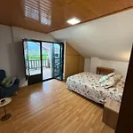 A Casa De Sisan