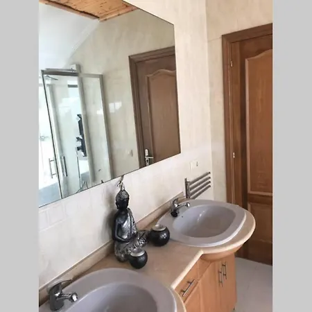 A Casa De Sisan בית נופש *